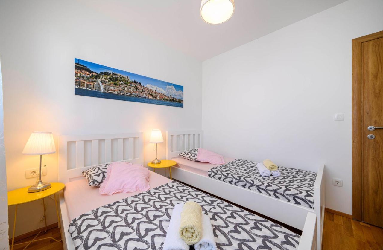 Apartment Banjada Zaboric Bagian luar foto