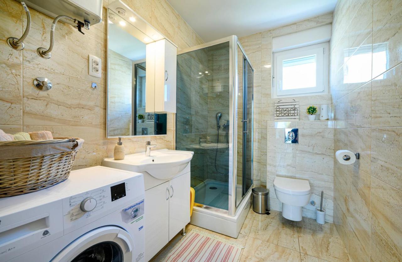 Apartment Banjada Zaboric Bagian luar foto